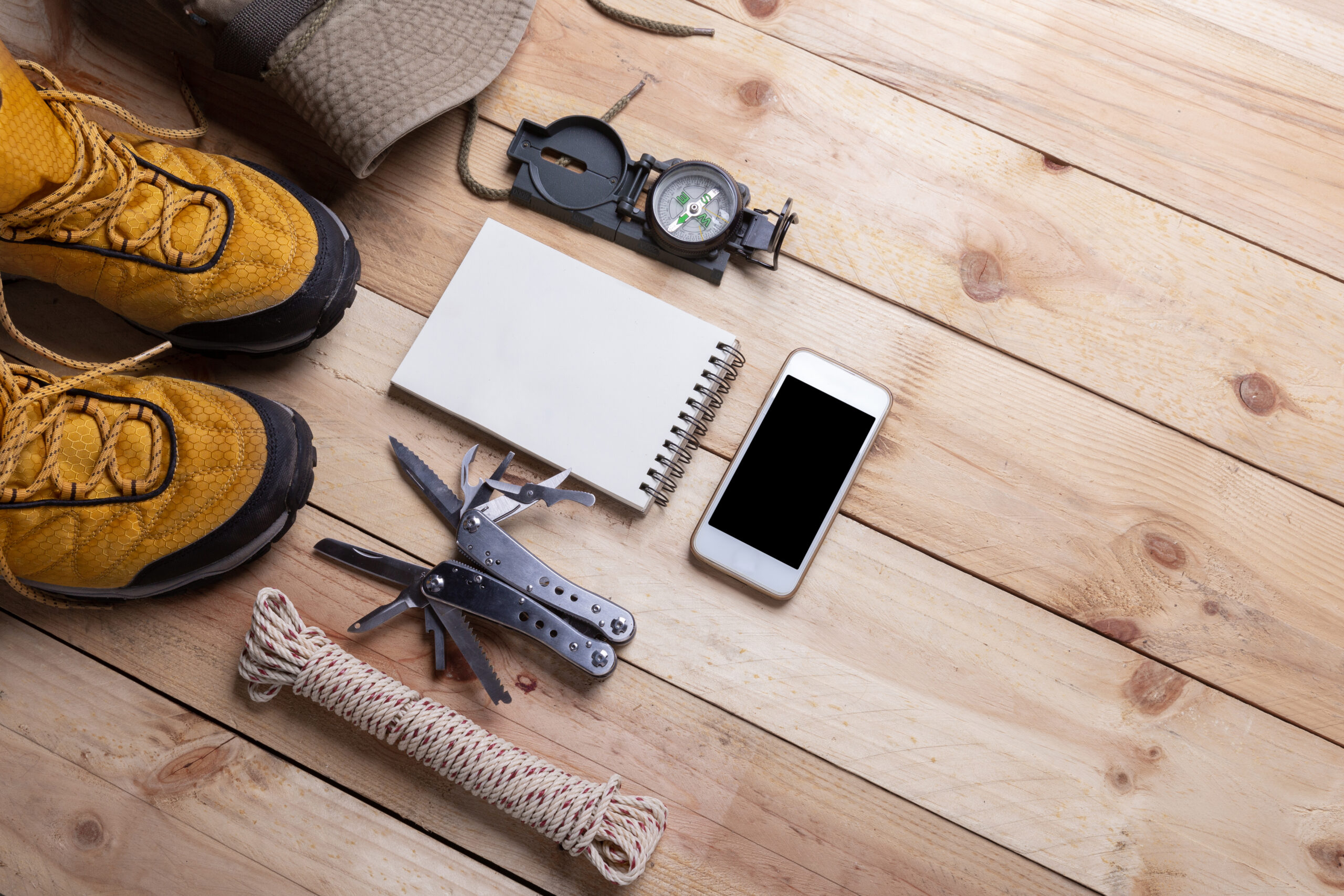 Camping Essentials for Beginners: Top 10 Must-Have Items